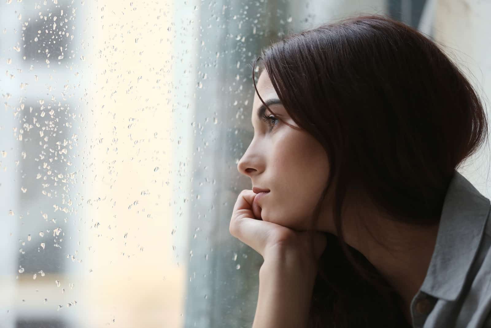 How To Get Over A Heartbreak: 15 Tips To Mend Your Broken Heart