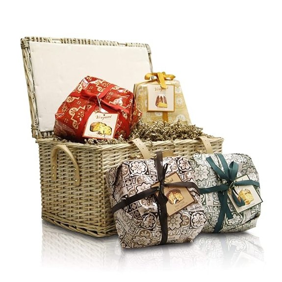 Christmas Hamper with Italian Cake Assortment